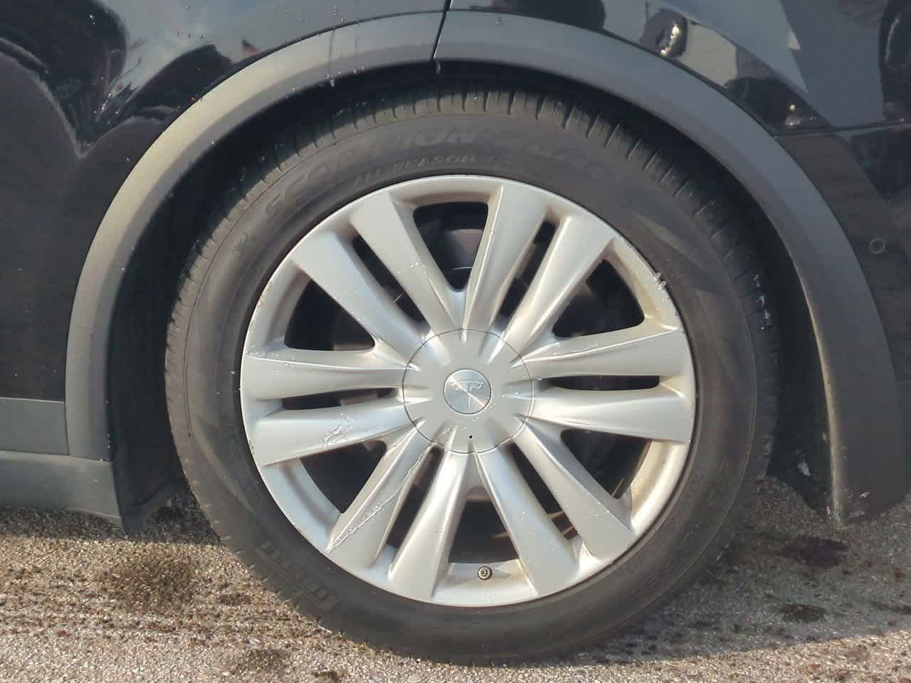 Thumbnail: 2016 Tesla Model X - 13