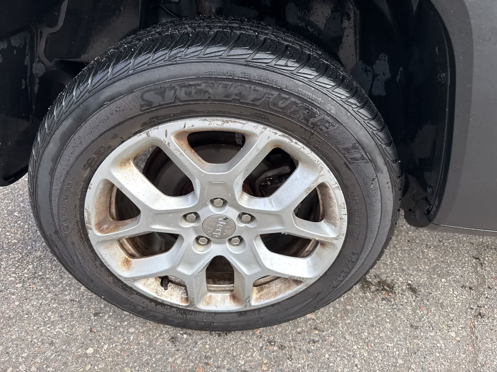 Thumbnail: 2017 Jeep Renegade - 11