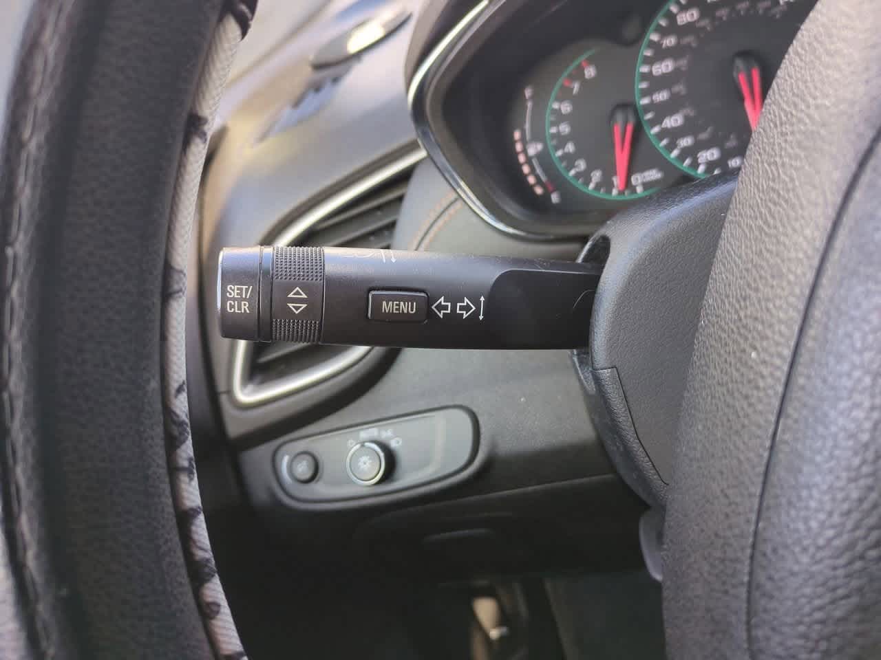 Thumbnail: 2017 Chevrolet Trax - 25