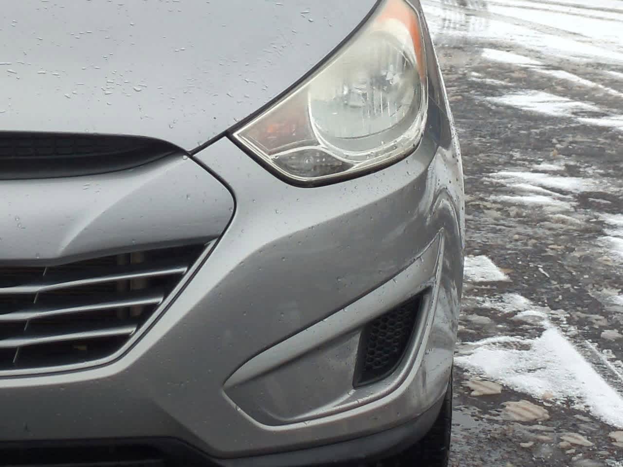 Thumbnail: 2012 Hyundai Tucson - 10