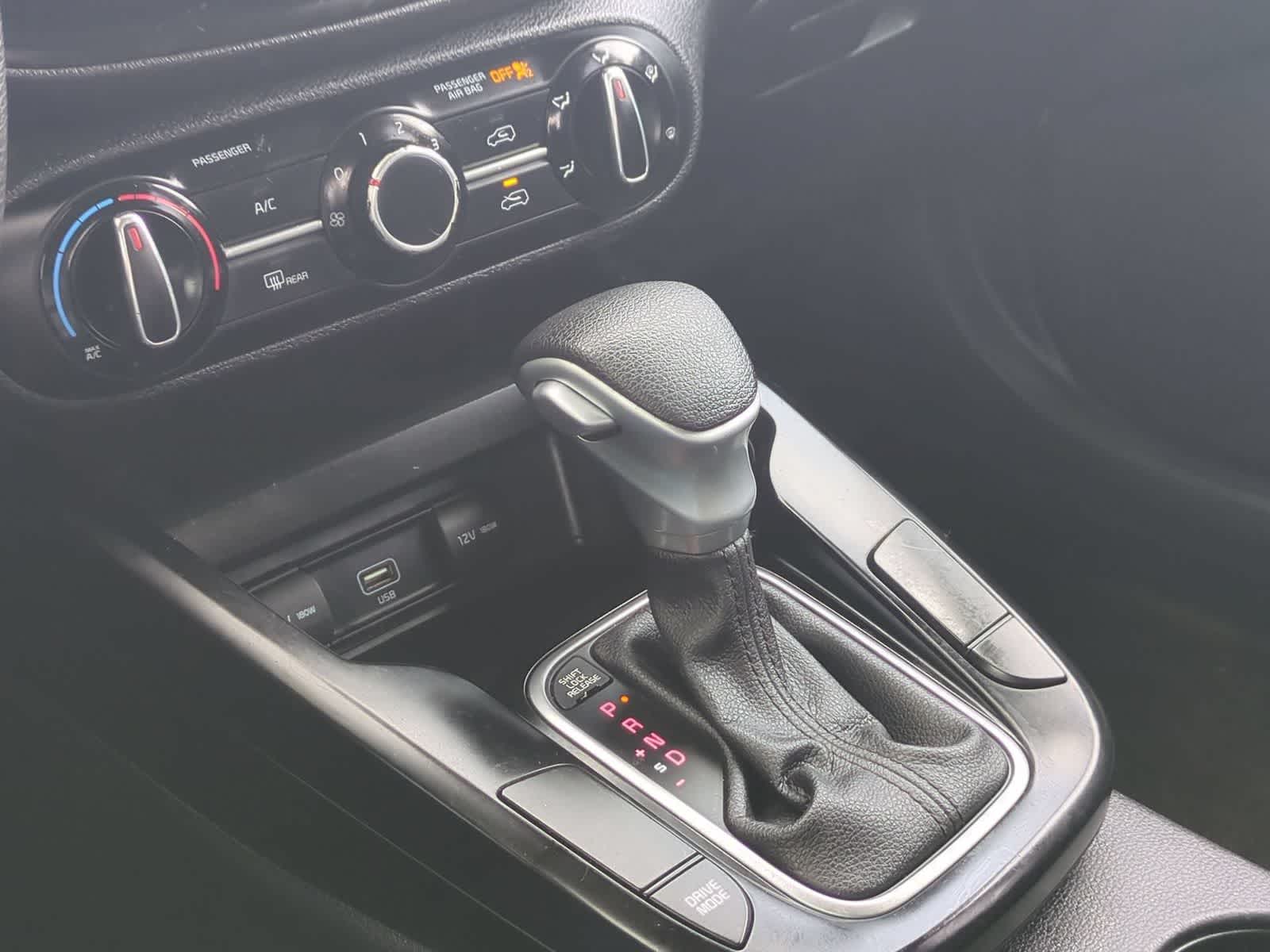 2021 Kia Soul LX - Photo 26