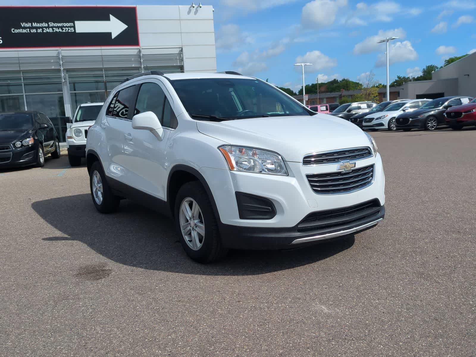 Thumbnail: 2016 Chevrolet Trax - 8