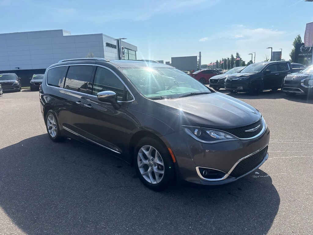 Used 2019 Chrysler Pacifica Limited Van Passenger Van