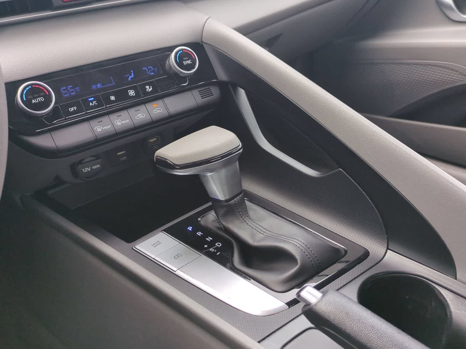 Thumbnail: 2022 Hyundai Elantra - 29