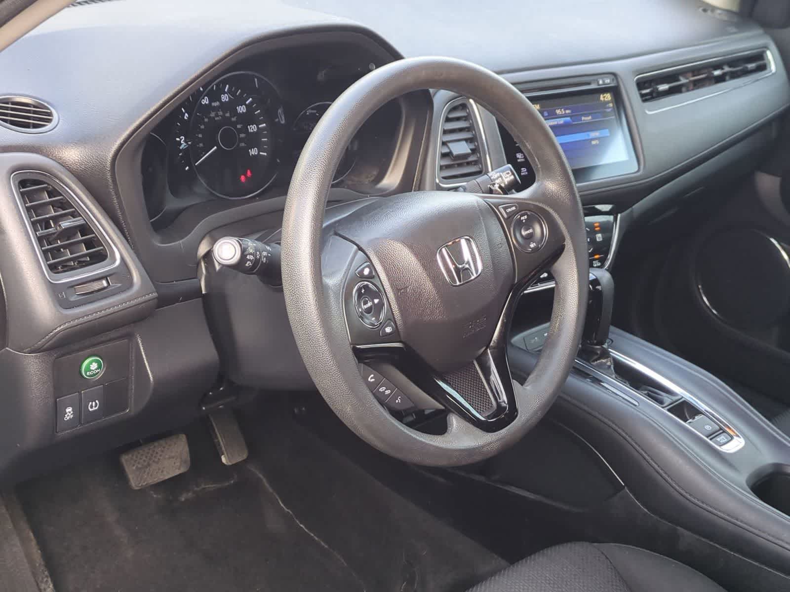 Thumbnail: 2016 Honda HR-V - 2