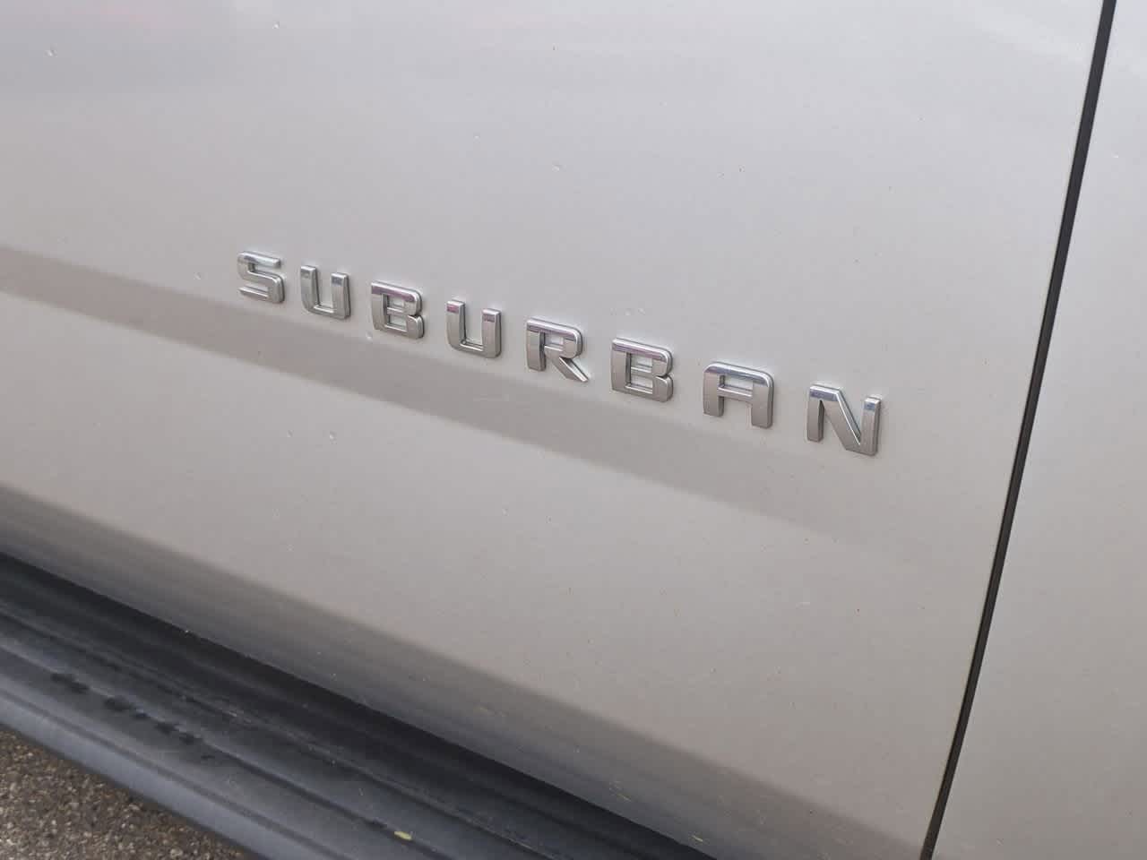 Thumbnail: 2019 Chevrolet Suburban - 12