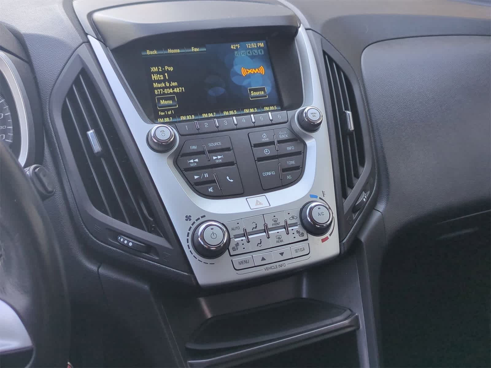 Thumbnail: 2017 Chevrolet Equinox - 27