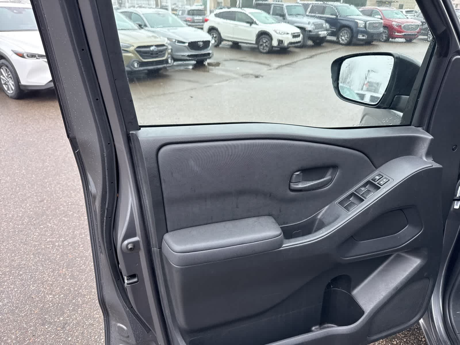 Thumbnail: 2022 Nissan Frontier - 15