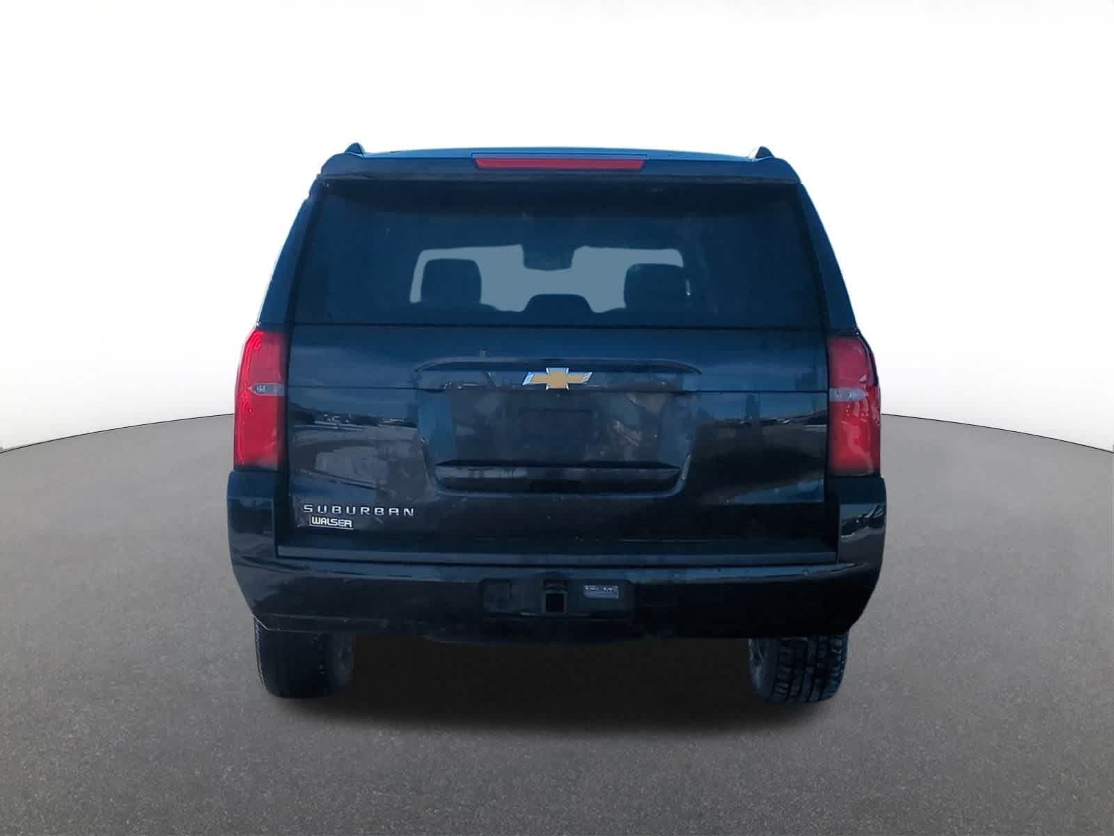 Thumbnail: 2017 Chevrolet Suburban - 5