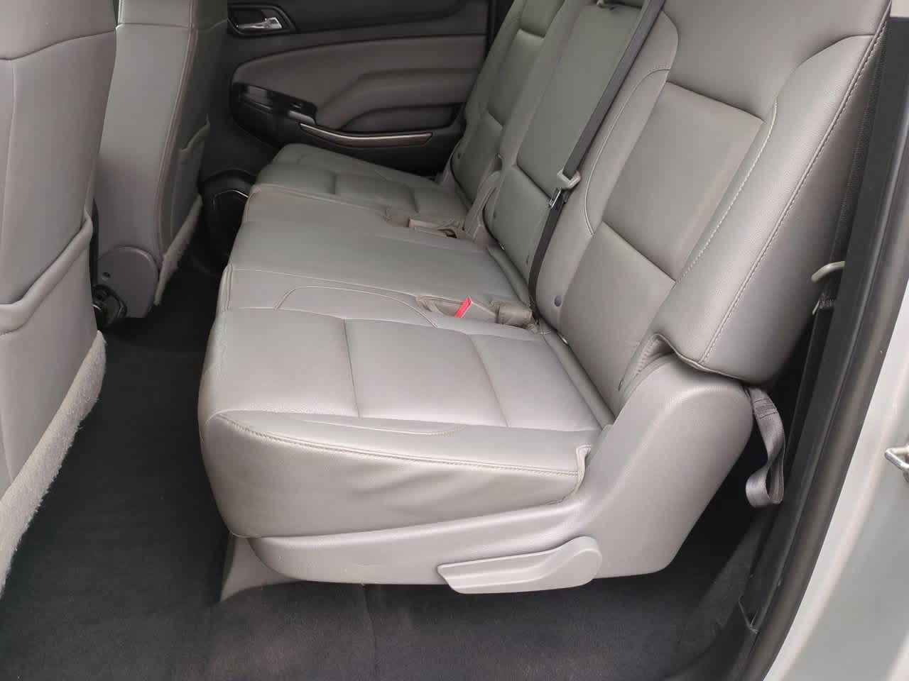 Thumbnail: 2019 Chevrolet Suburban - 19