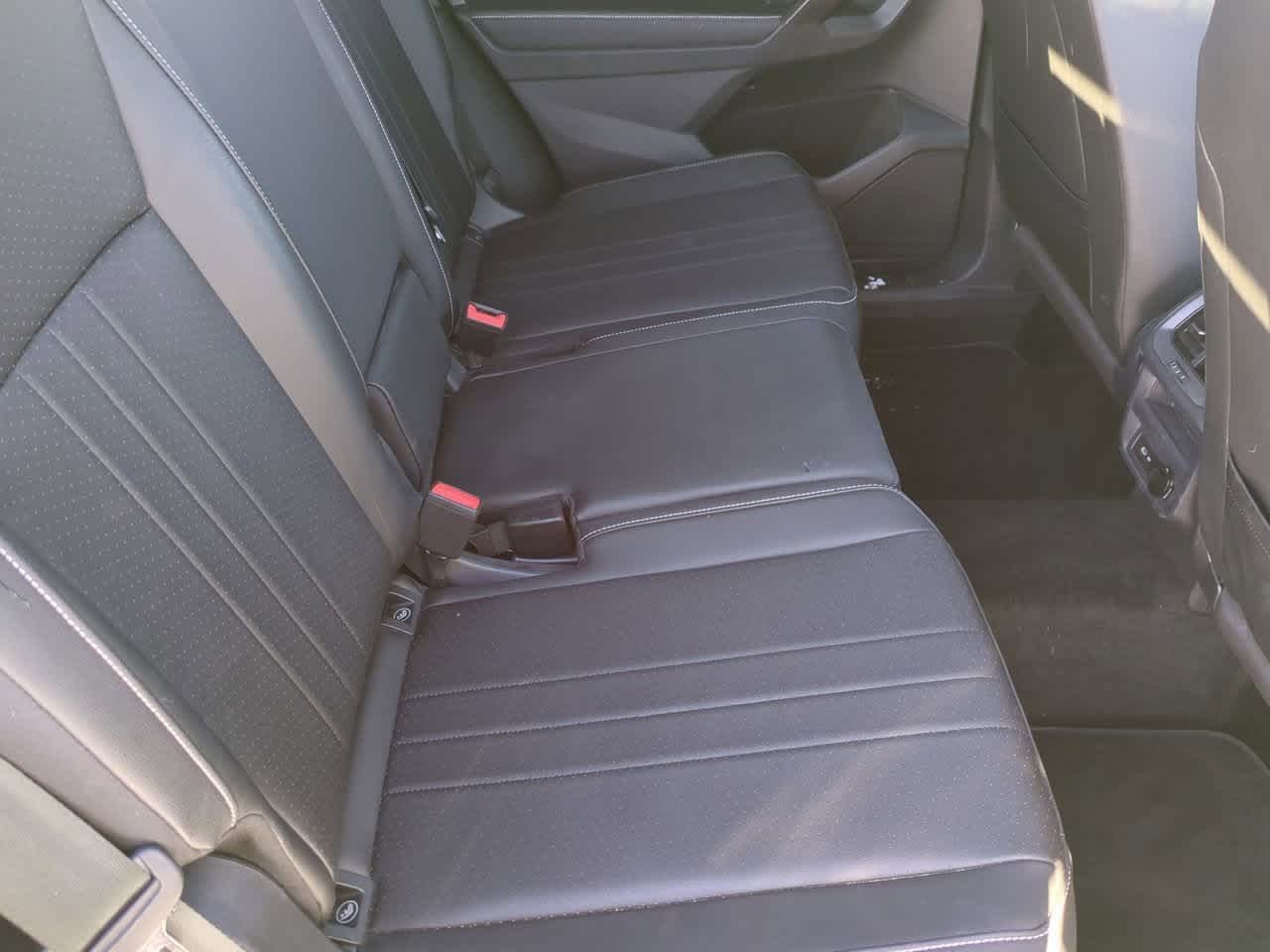 Thumbnail: 2023 Volkswagen Tiguan - 19