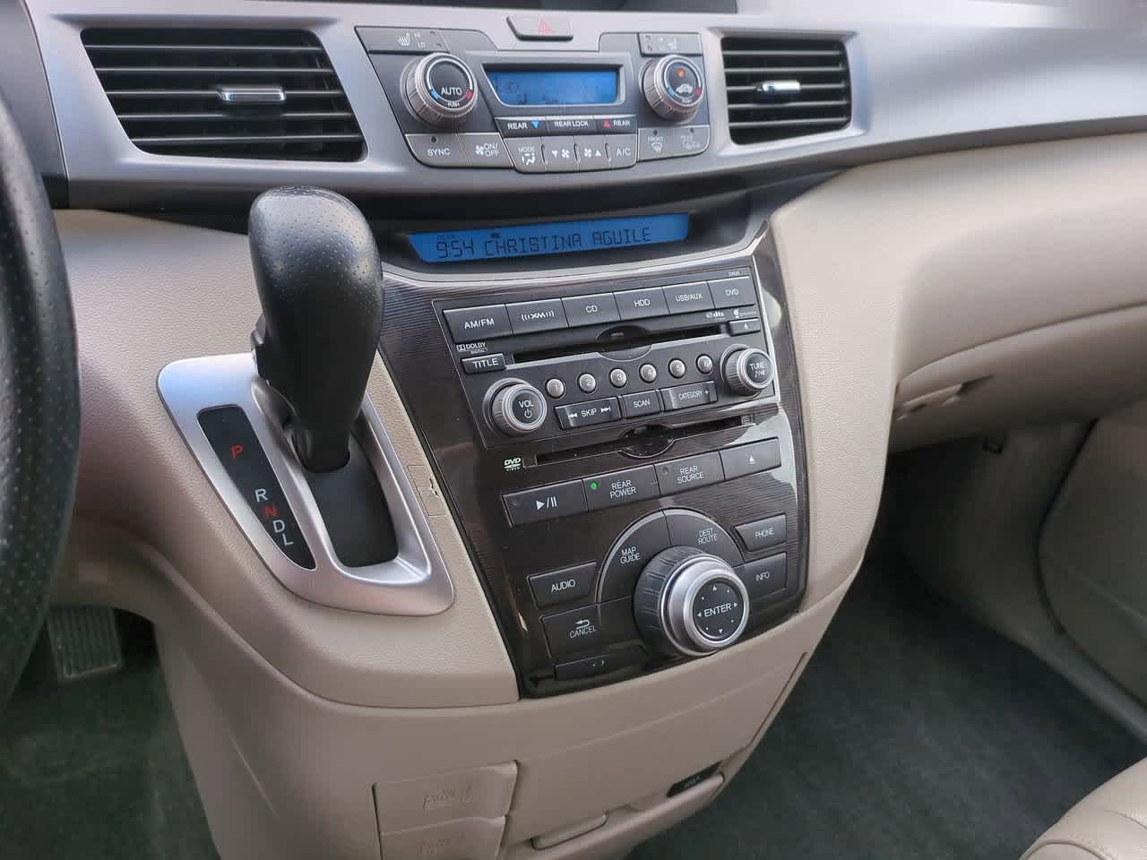 Thumbnail: 2011 Honda Odyssey - 28