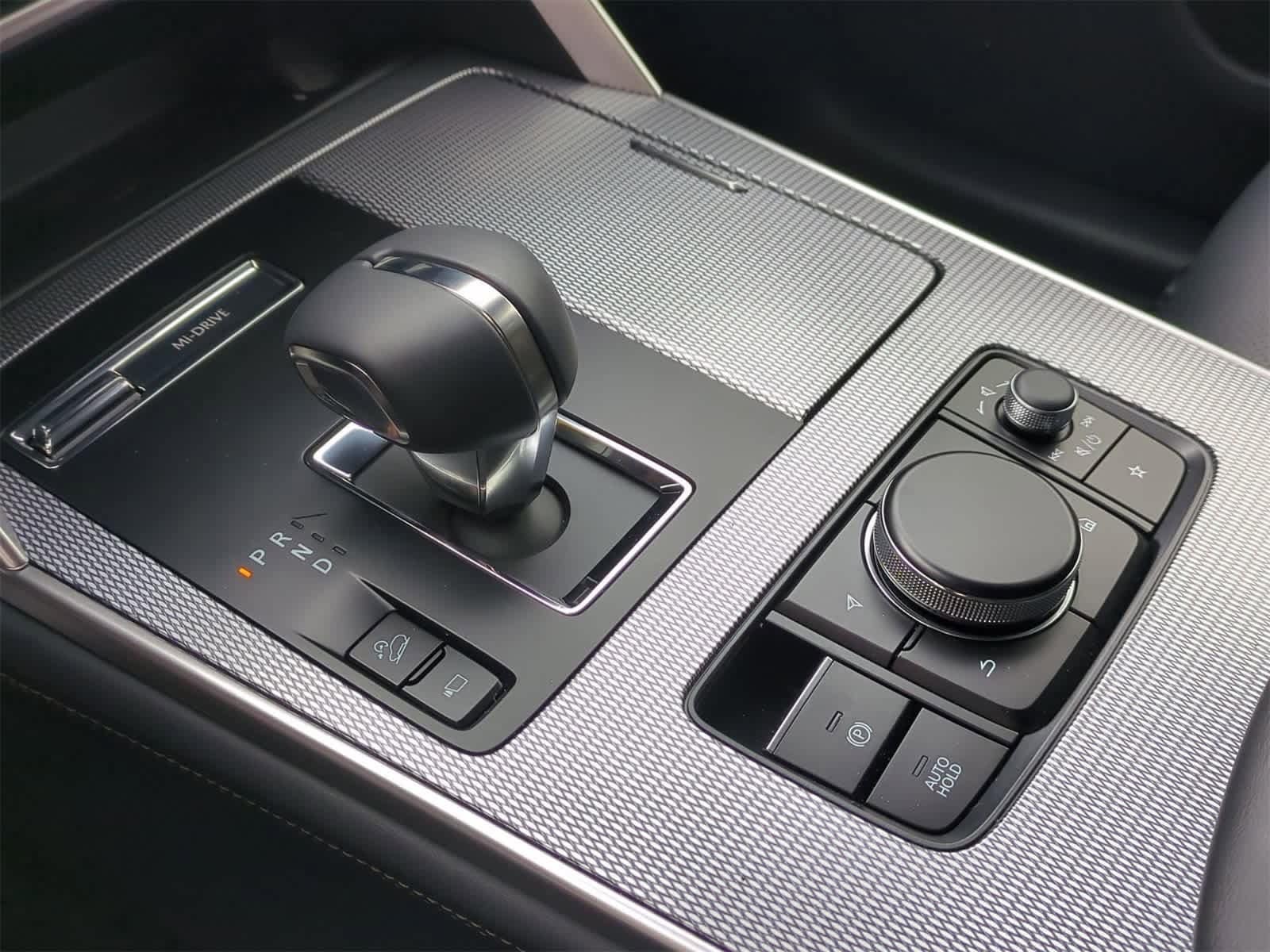 Thumbnail: 2026 Mazda CX-70 - 33