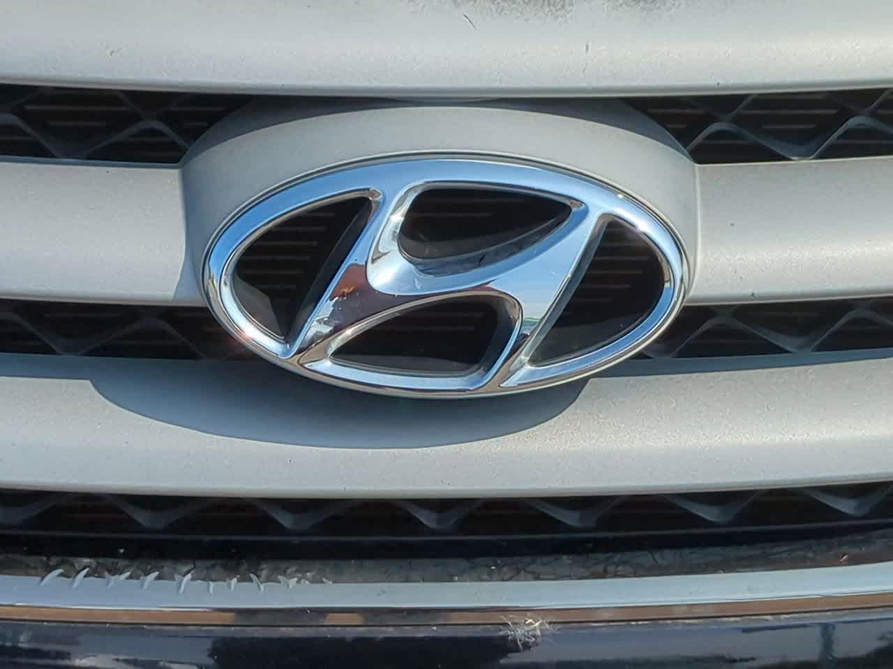 Thumbnail: 2012 Hyundai Santa Fe - 10