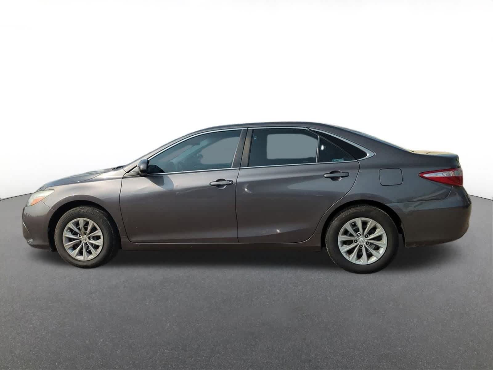 Thumbnail: 2016 Toyota Camry - 3