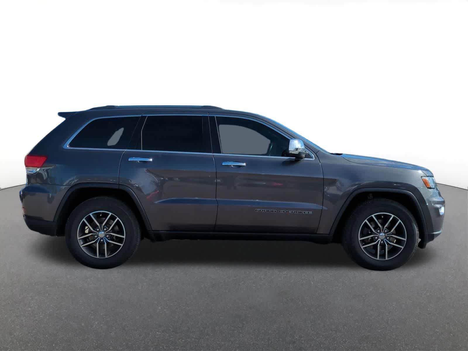 Thumbnail: 2018 Jeep Grand Cherokee - 7
