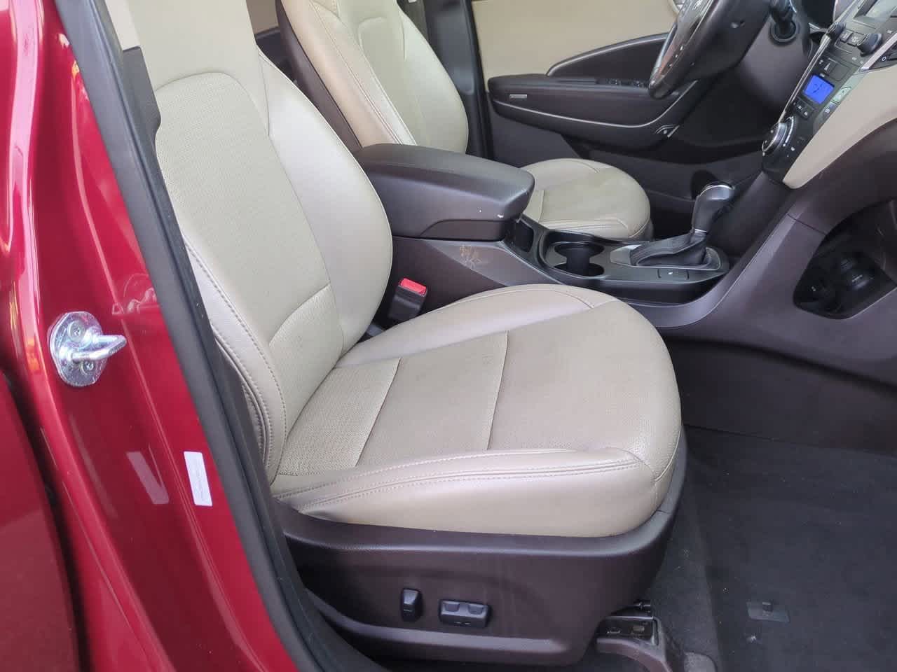 Thumbnail: 2013 Hyundai Santa Fe - 20