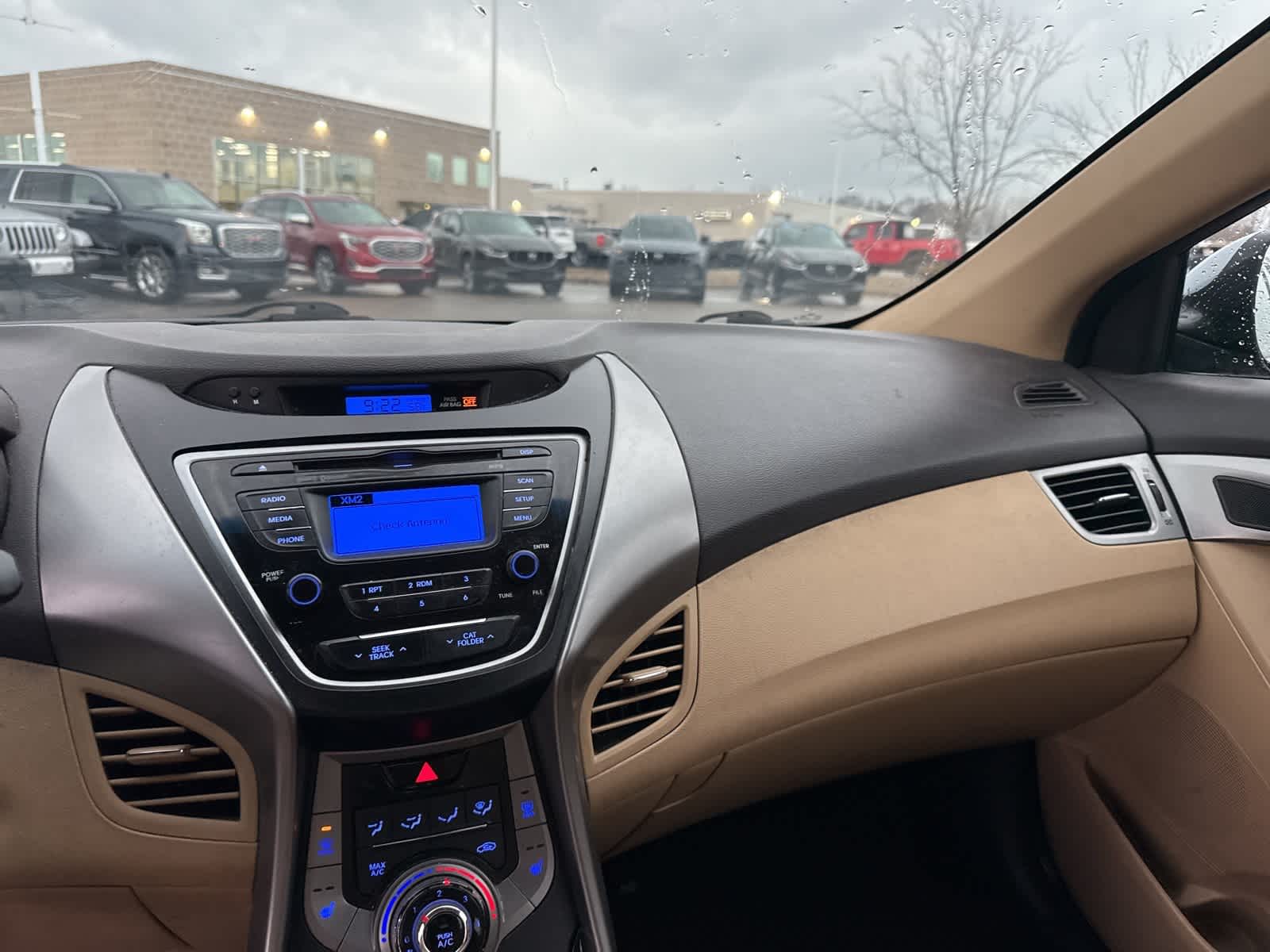 Thumbnail: 2013 Hyundai Elantra - 21