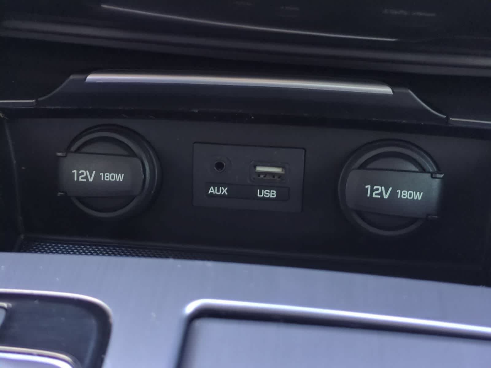Thumbnail: 2015 Hyundai Genesis - 33