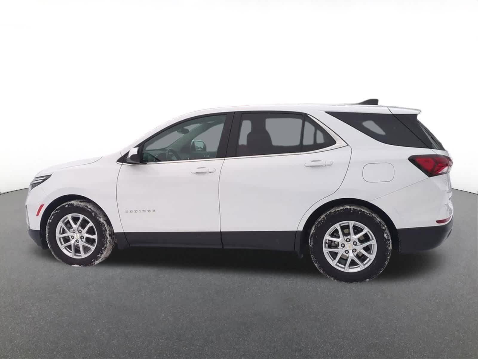 Thumbnail: 2022 Chevrolet Equinox - 3