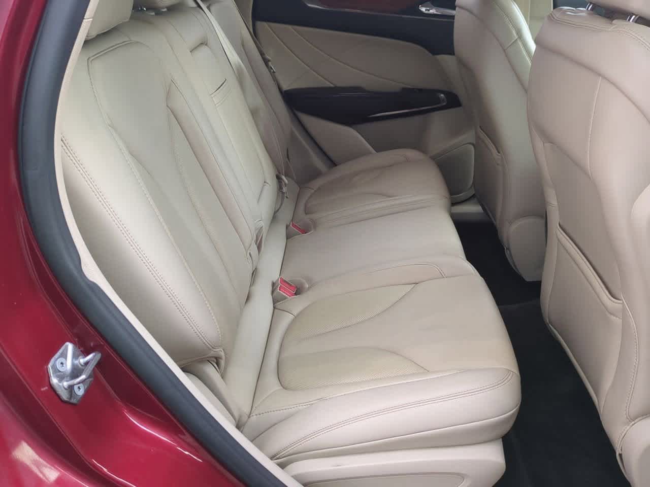 Thumbnail: 2017 Lincoln MKC - 19