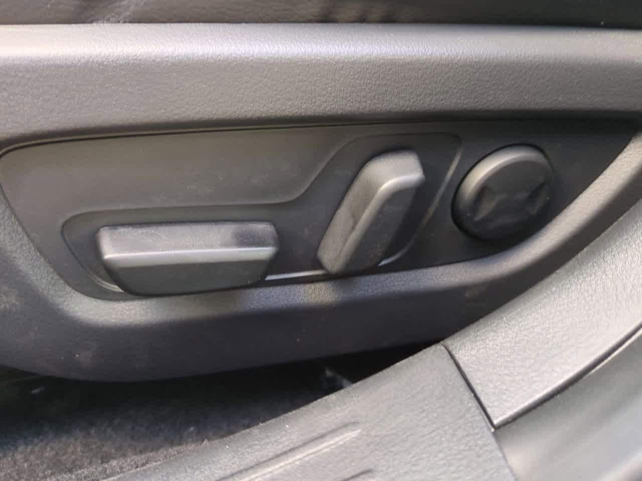 Thumbnail: 2026 Mazda CX-50 - 15