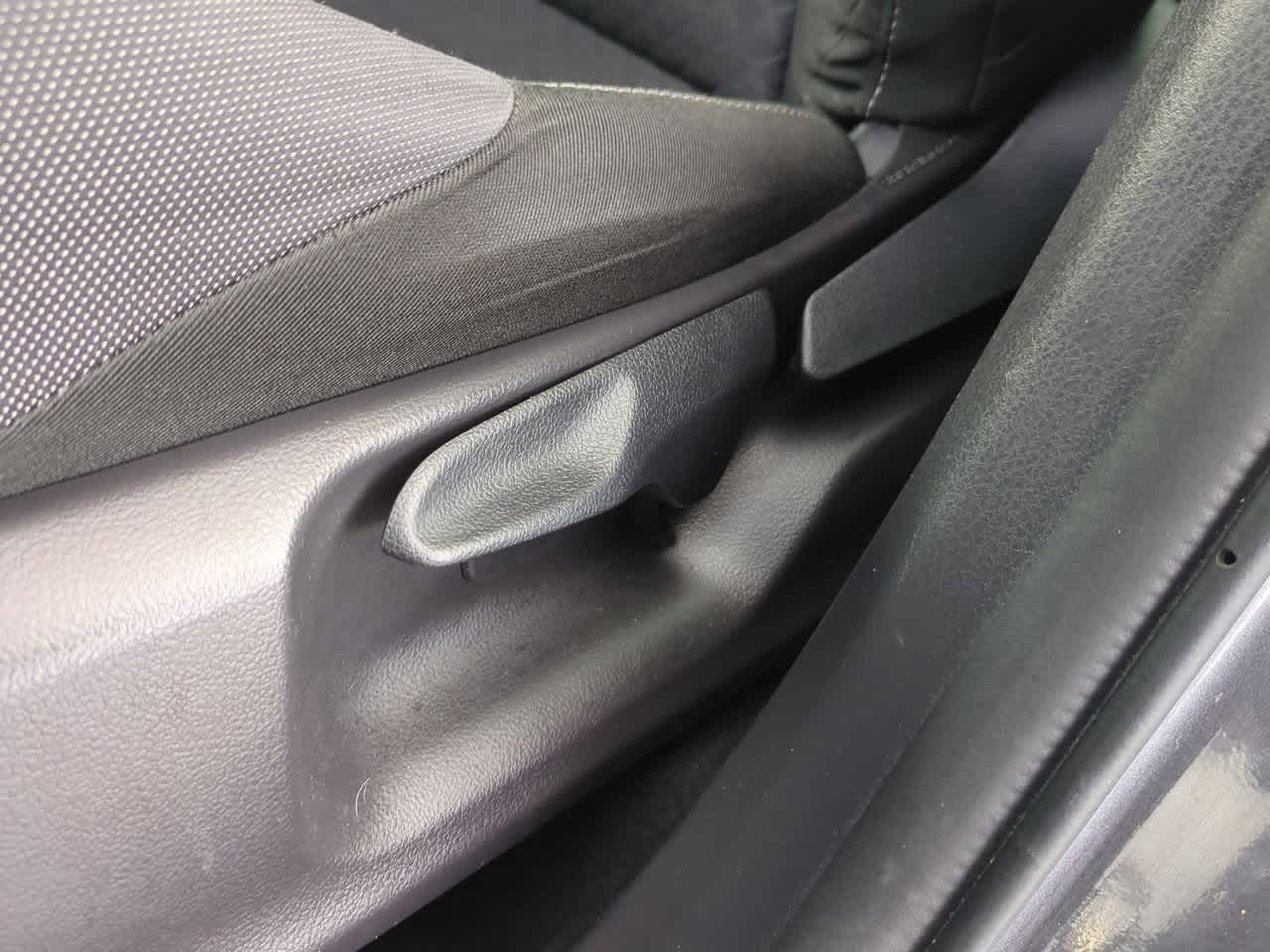 Thumbnail: 2021 Toyota C-HR - 15