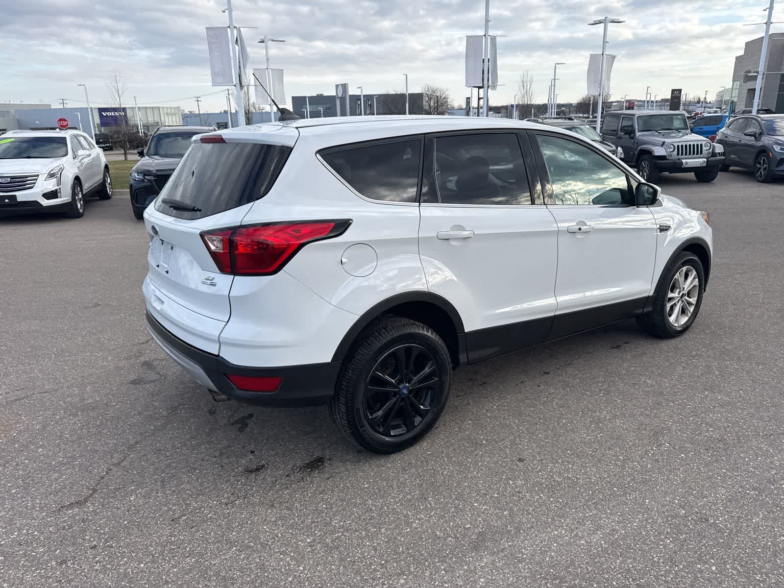 Thumbnail: 2019 Ford Escape - 5
