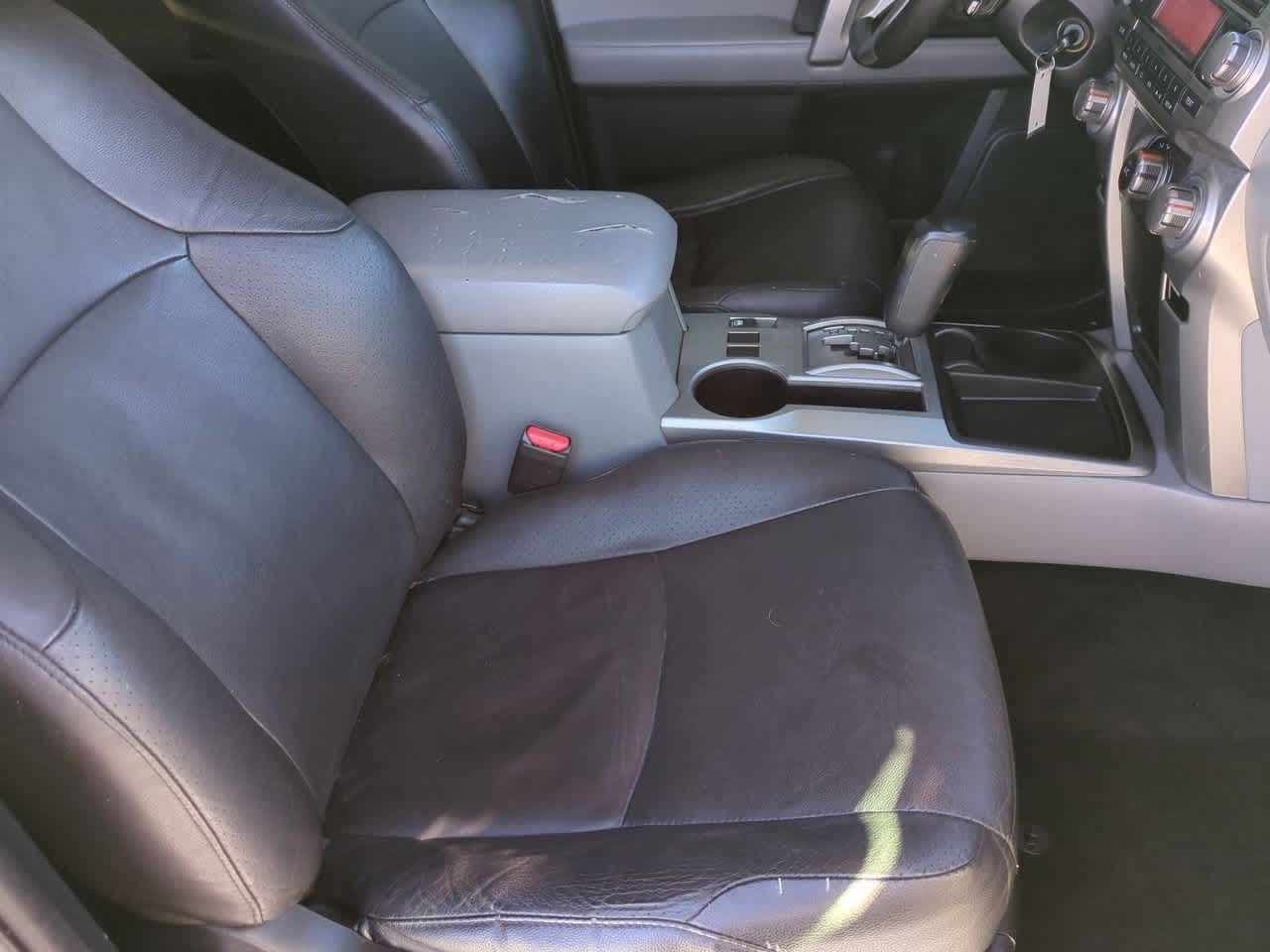 Thumbnail: 2013 Toyota 4Runner - 21