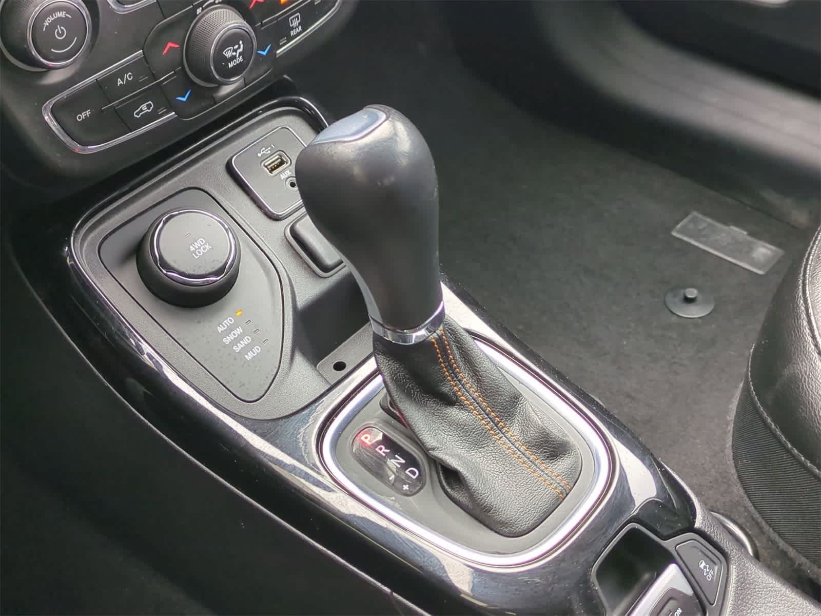 Thumbnail: 2020 Jeep Compass - 29