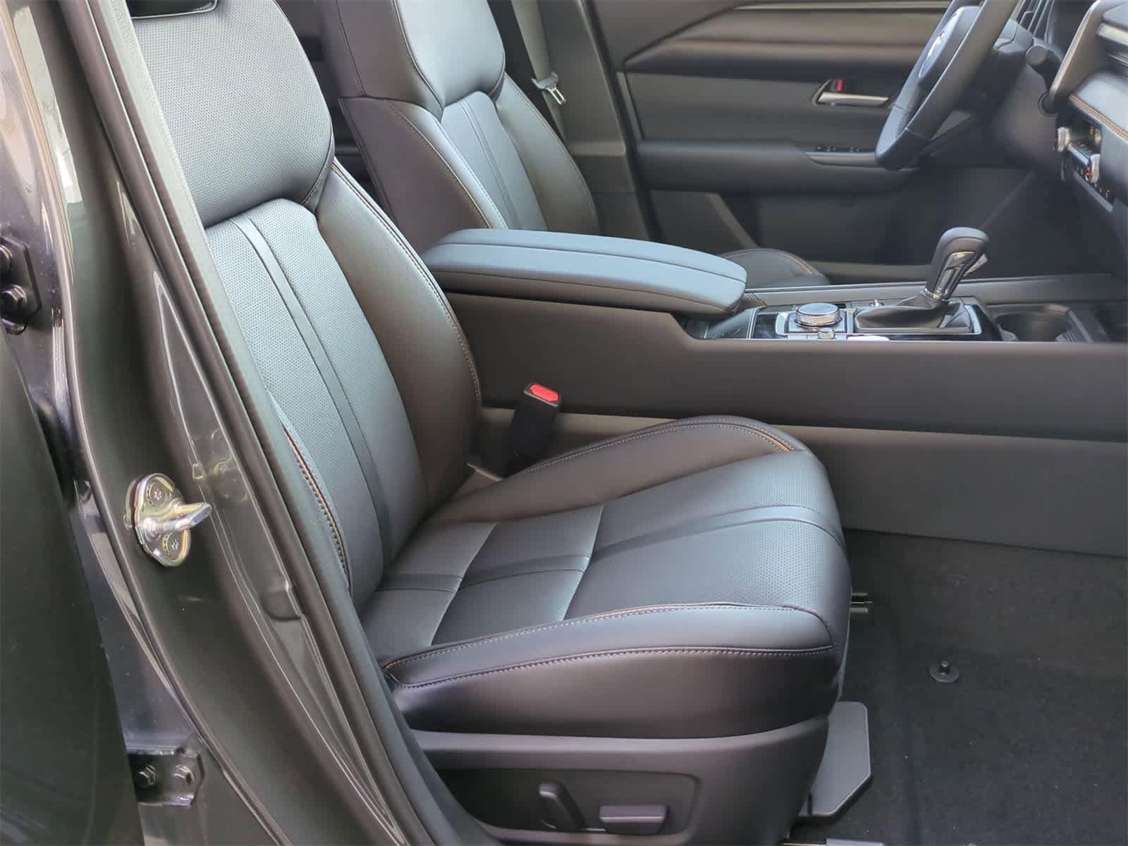 Thumbnail: 2026 Mazda CX-50 - 22