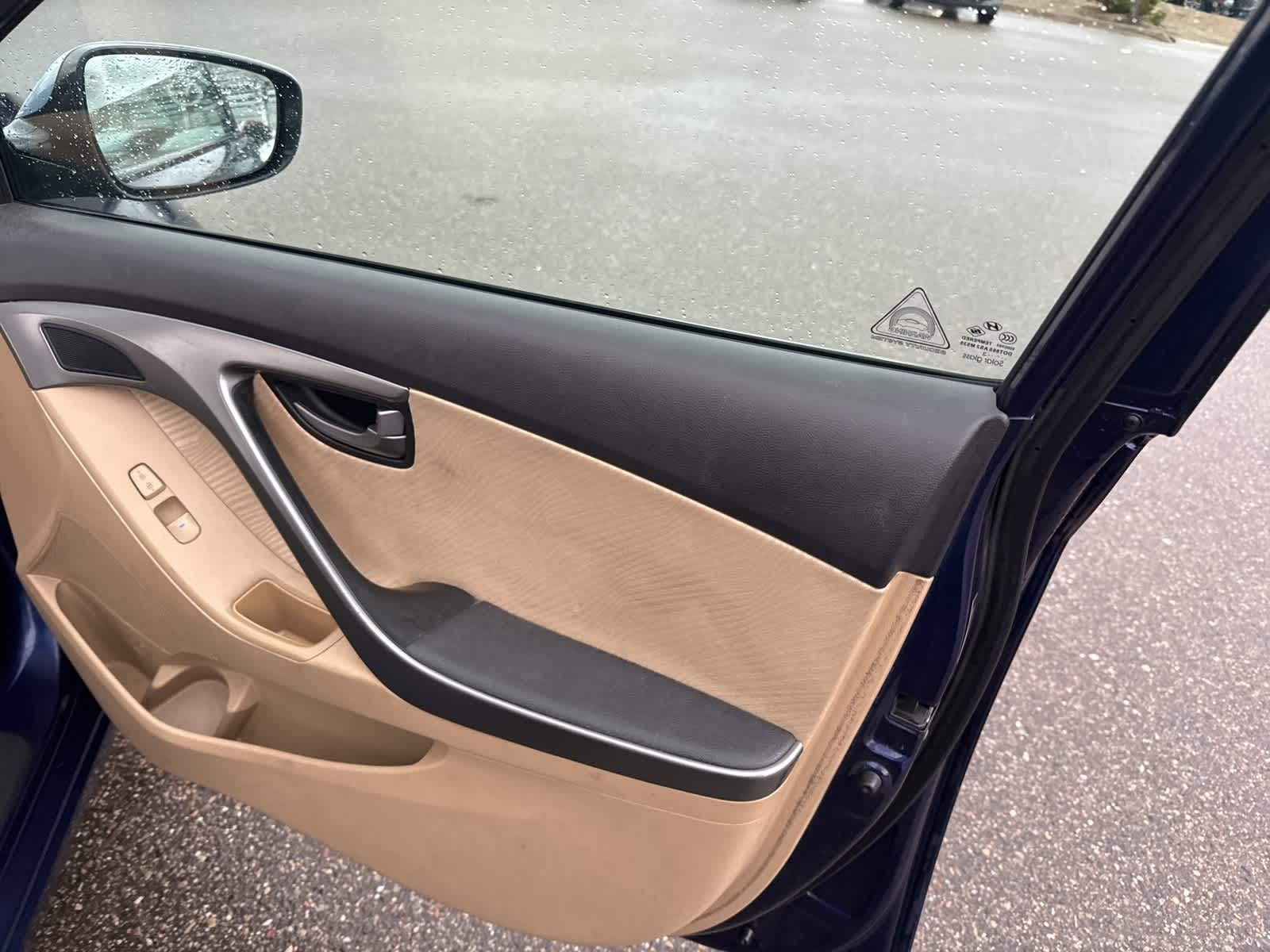 Thumbnail: 2013 Hyundai Elantra - 25