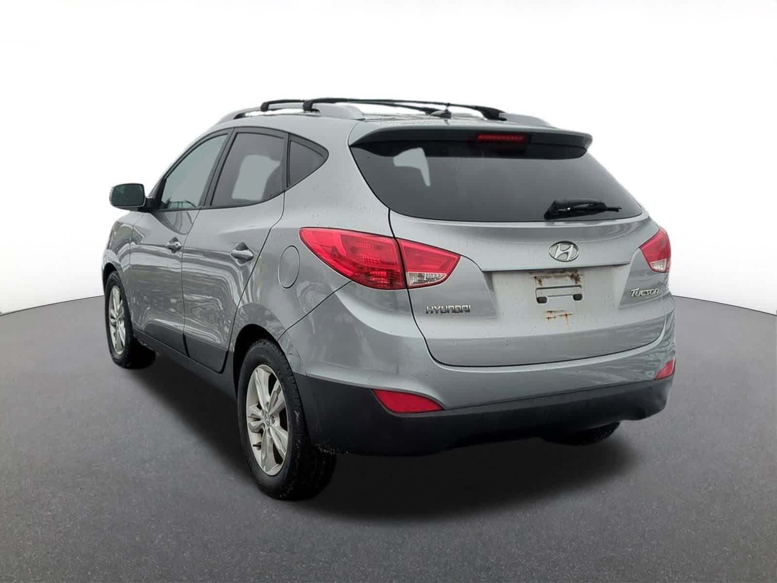 Thumbnail: 2012 Hyundai Tucson - 4