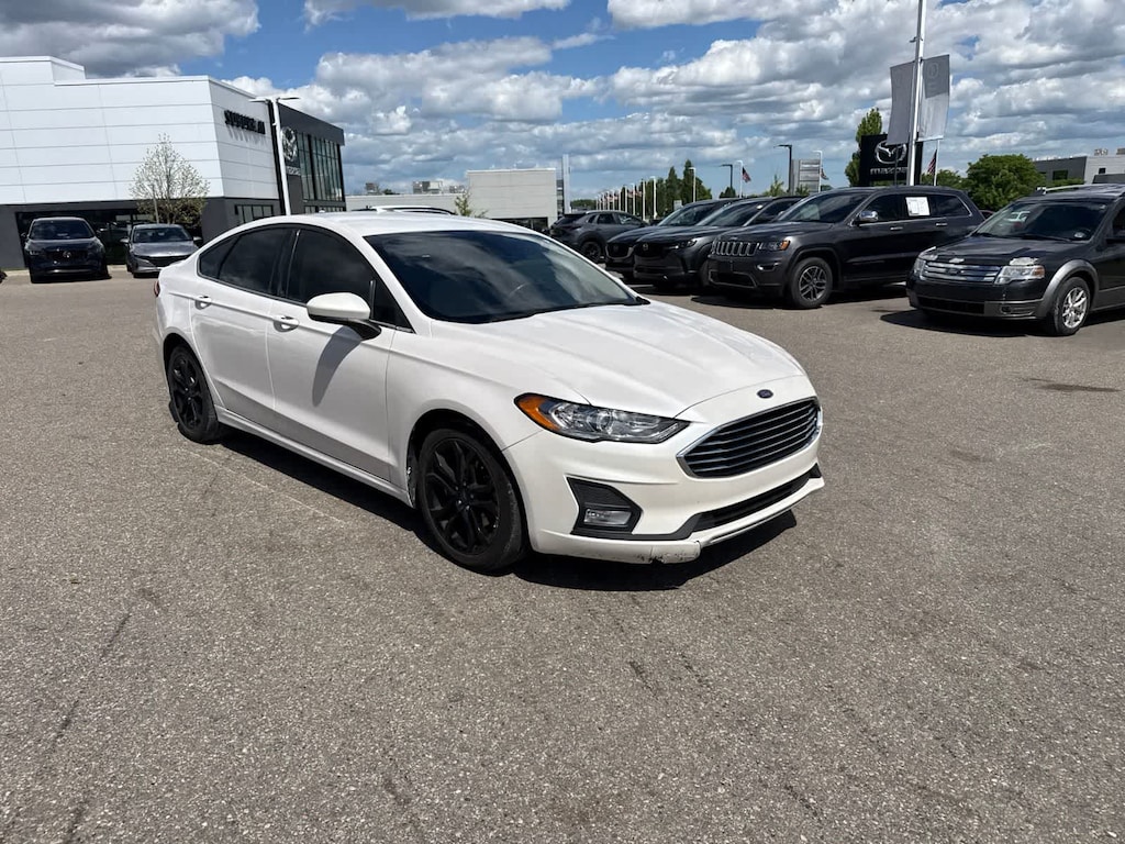 Used 2020 Ford Fusion SE Sedan