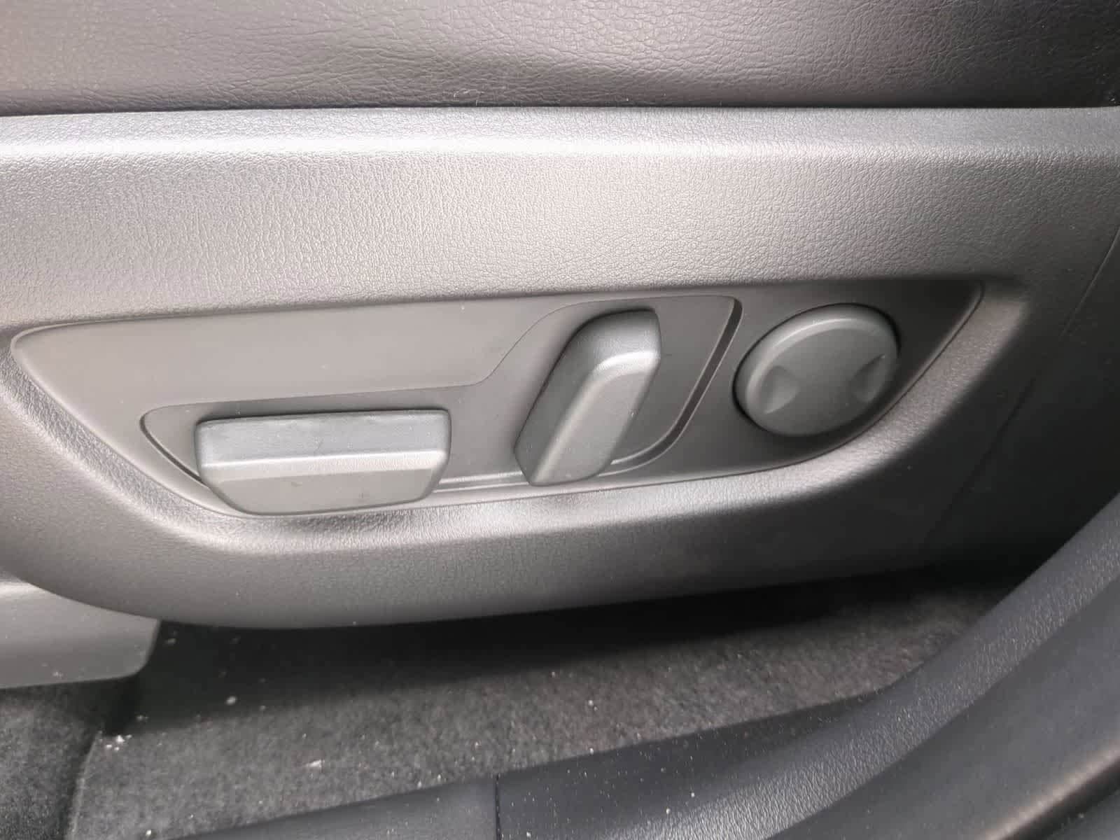 Thumbnail: 2026 Mazda CX-70 - 16