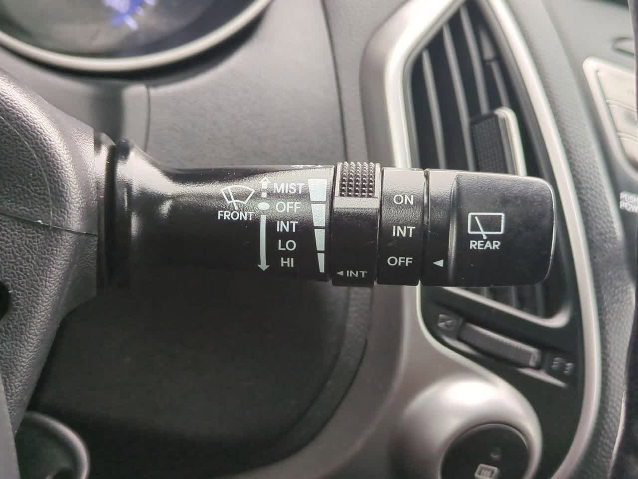 Thumbnail: 2012 Hyundai Tucson - 25