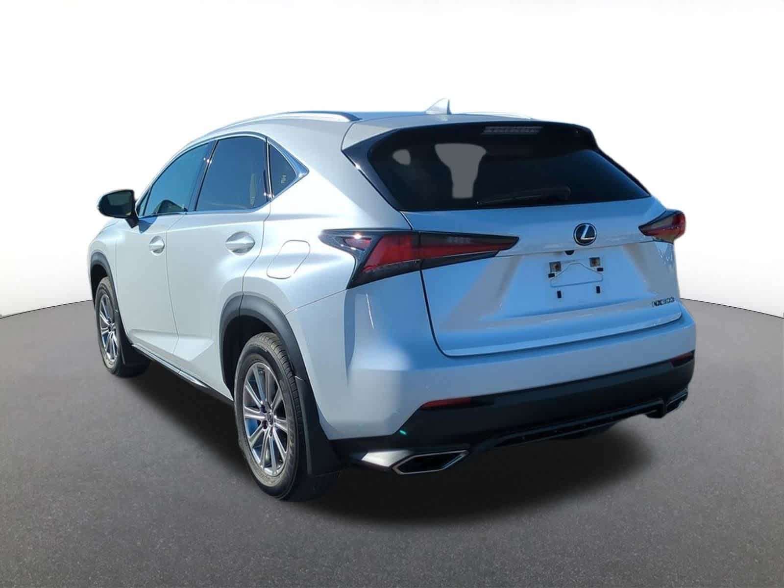 2021 Lexus NX 300 photo 4