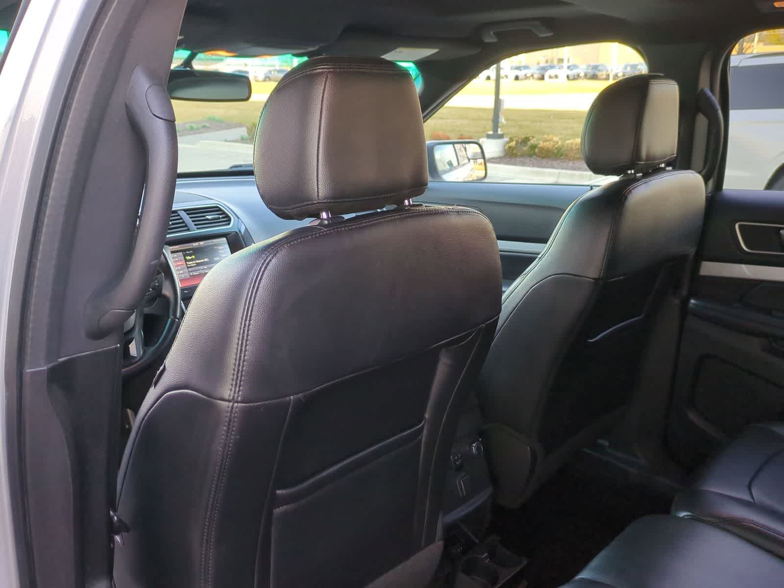 Thumbnail: 2016 Ford Explorer - 18