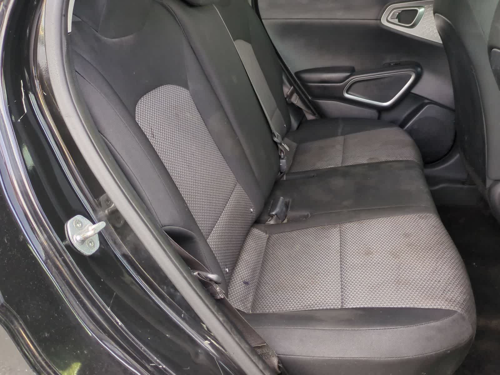 2021 Kia Soul LX - Photo 16