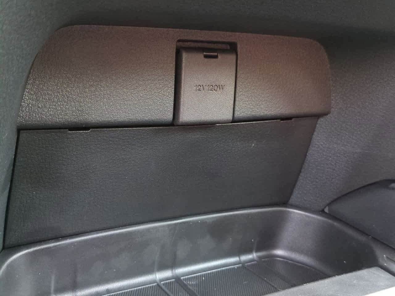 Thumbnail: 2025 Mazda CX-50 - 30