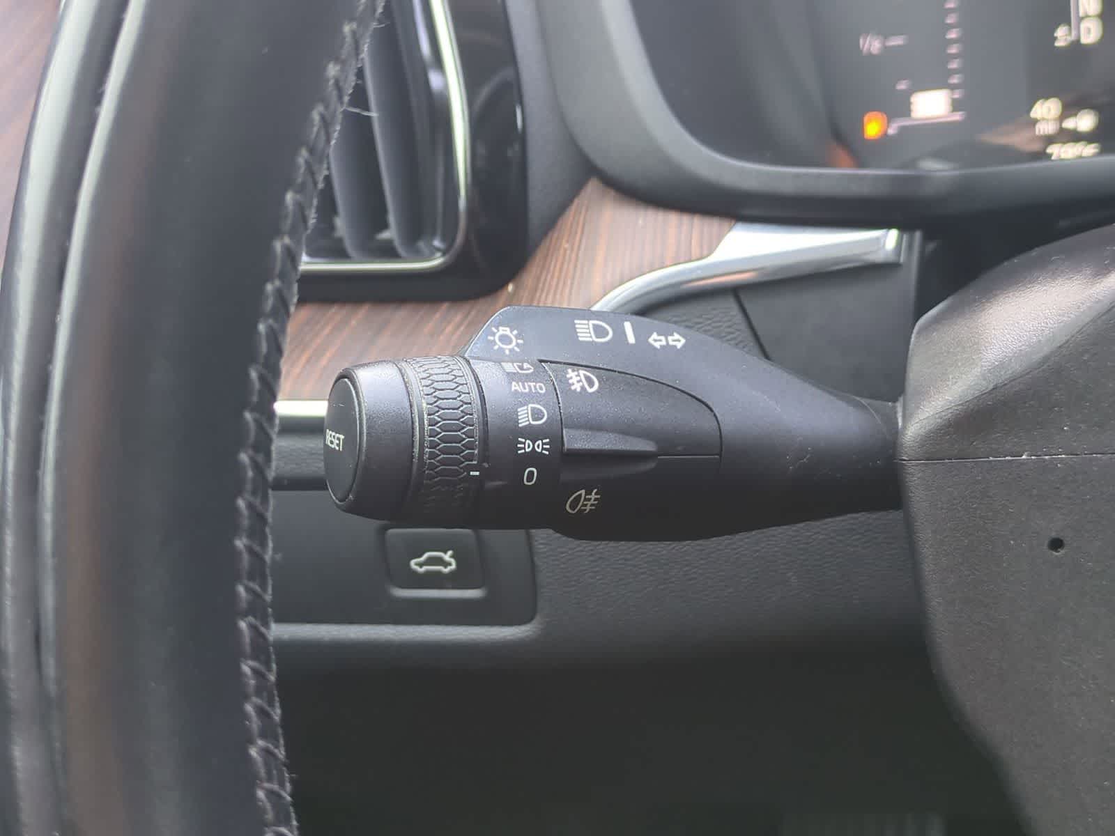 Thumbnail: 2019 Volvo XC60 - 26