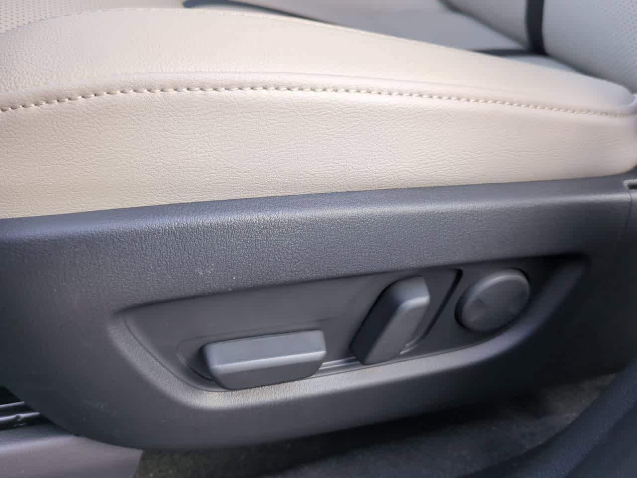 Thumbnail: 2026 Mazda CX-90 - 16