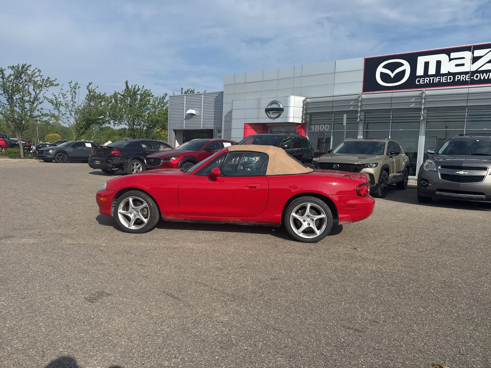 Thumbnail: 2001 Mazda MX-5 Miata - 7