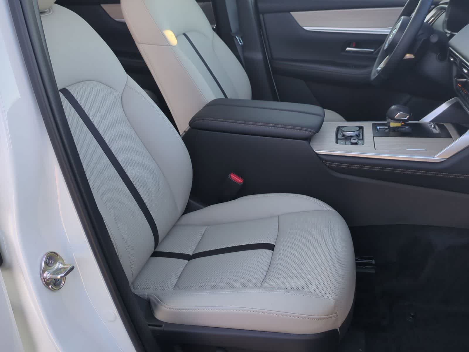 Thumbnail: 2026 Mazda CX-90 - 23