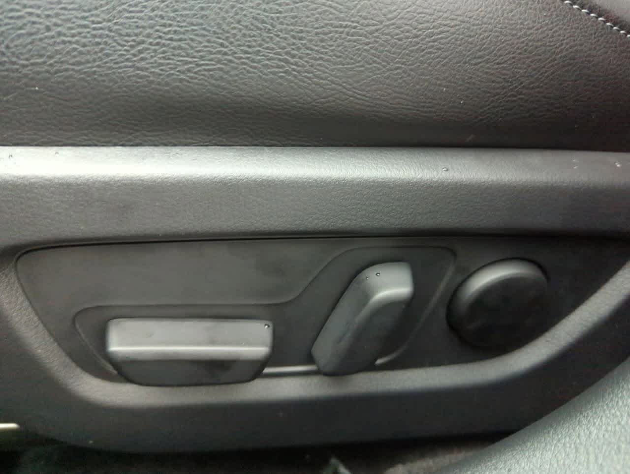 Thumbnail: 2025 Mazda CX-50 - 15