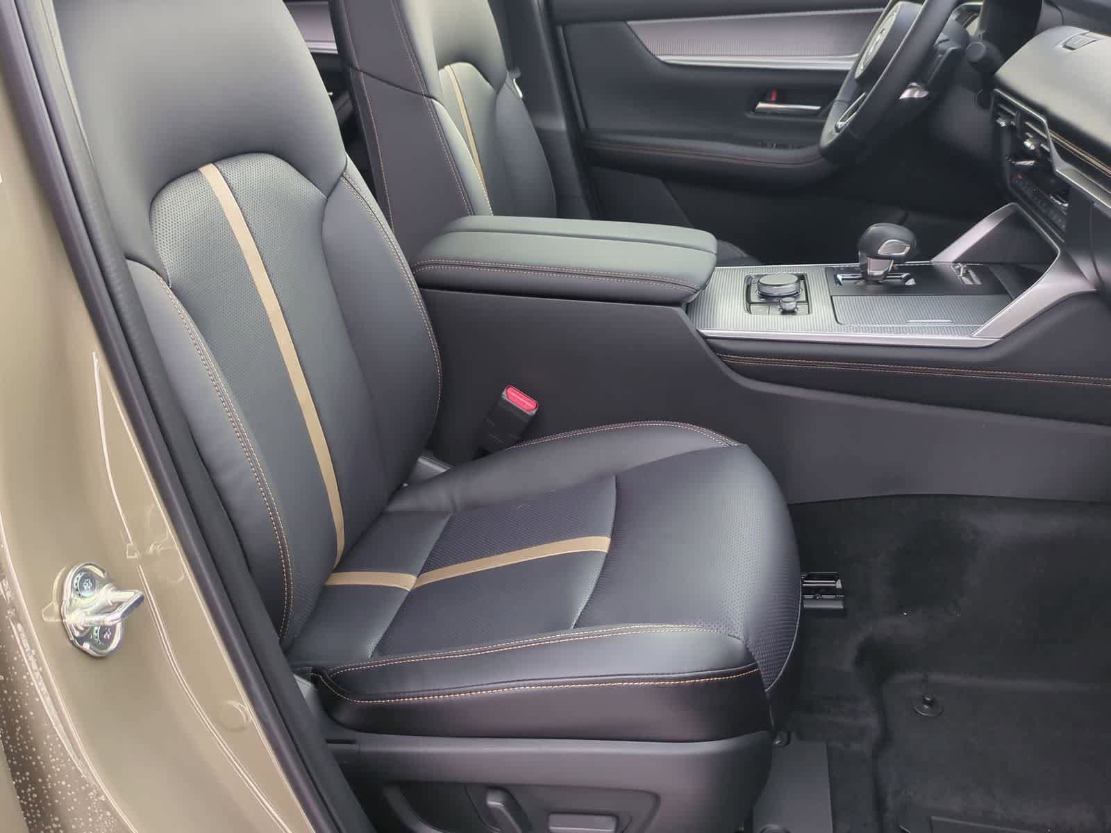 Thumbnail: 2026 Mazda CX-70 - 22