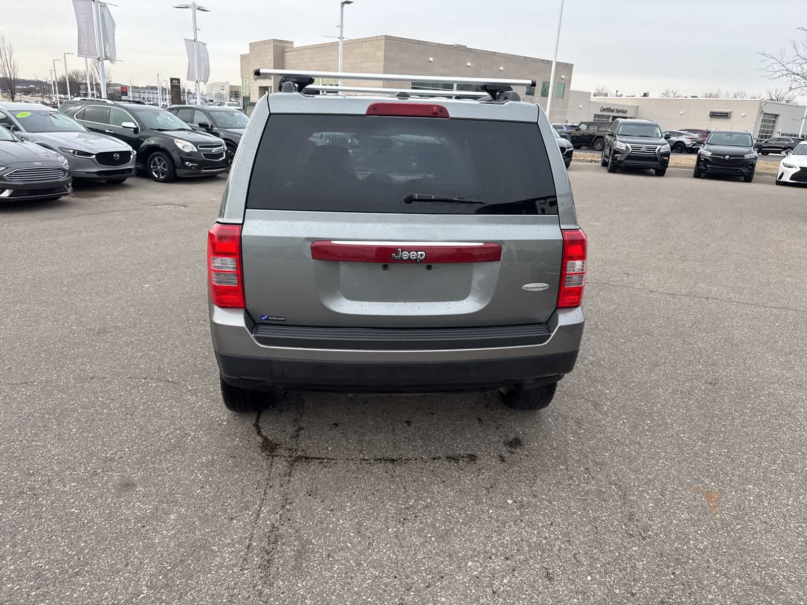 Thumbnail: 2014 Jeep Patriot - 6