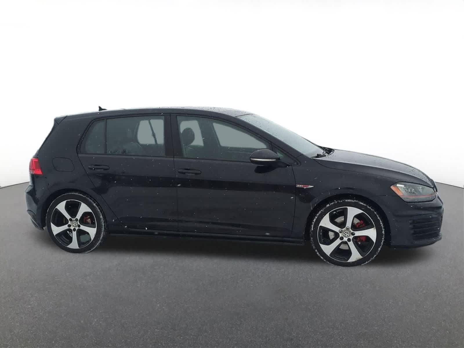 Thumbnail: 2016 Volkswagen Golf - 7