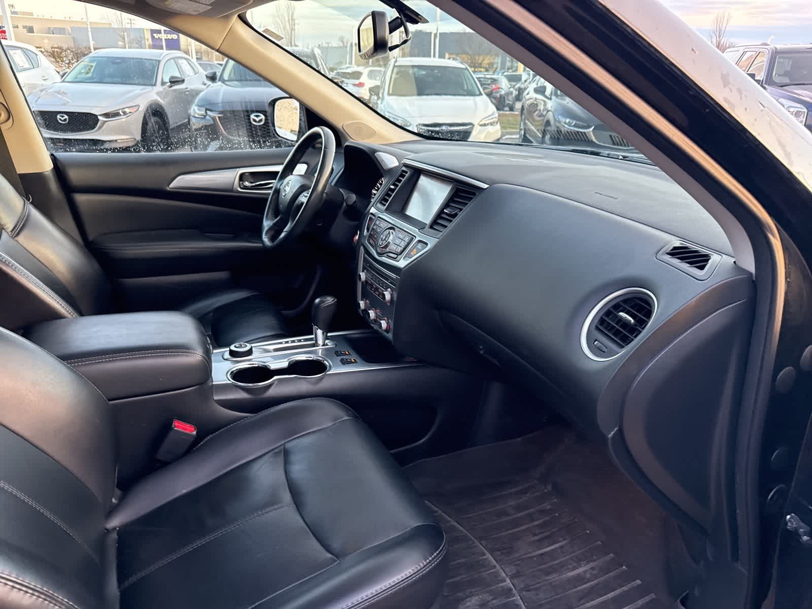 Thumbnail: 2018 Nissan Pathfinder - 30