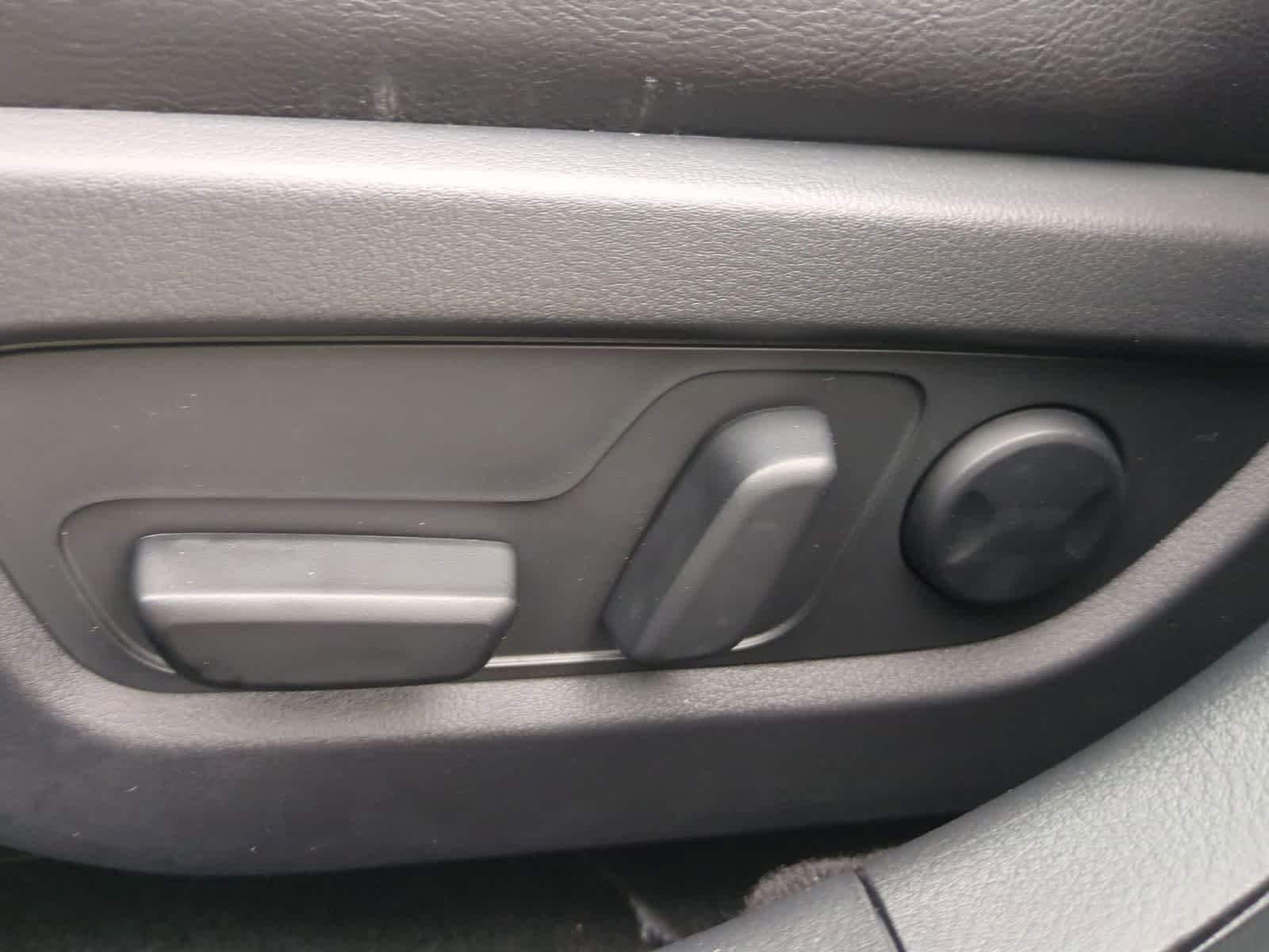 Thumbnail: 2026 Mazda CX-50 - 16